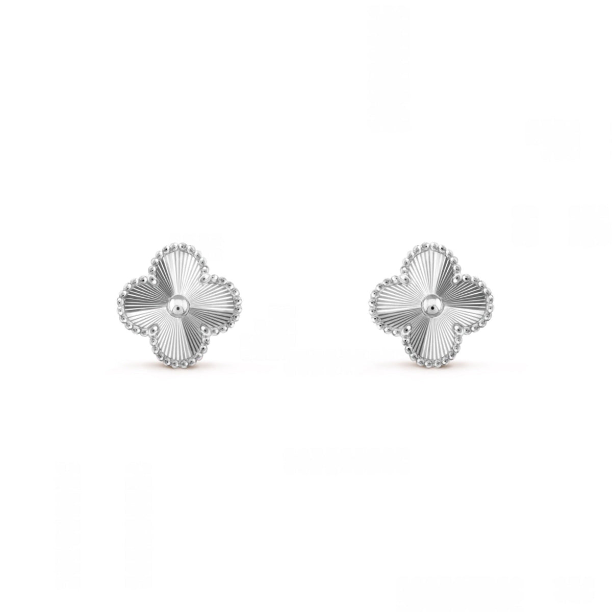 London | Pendientes Plateados Diseño Floral