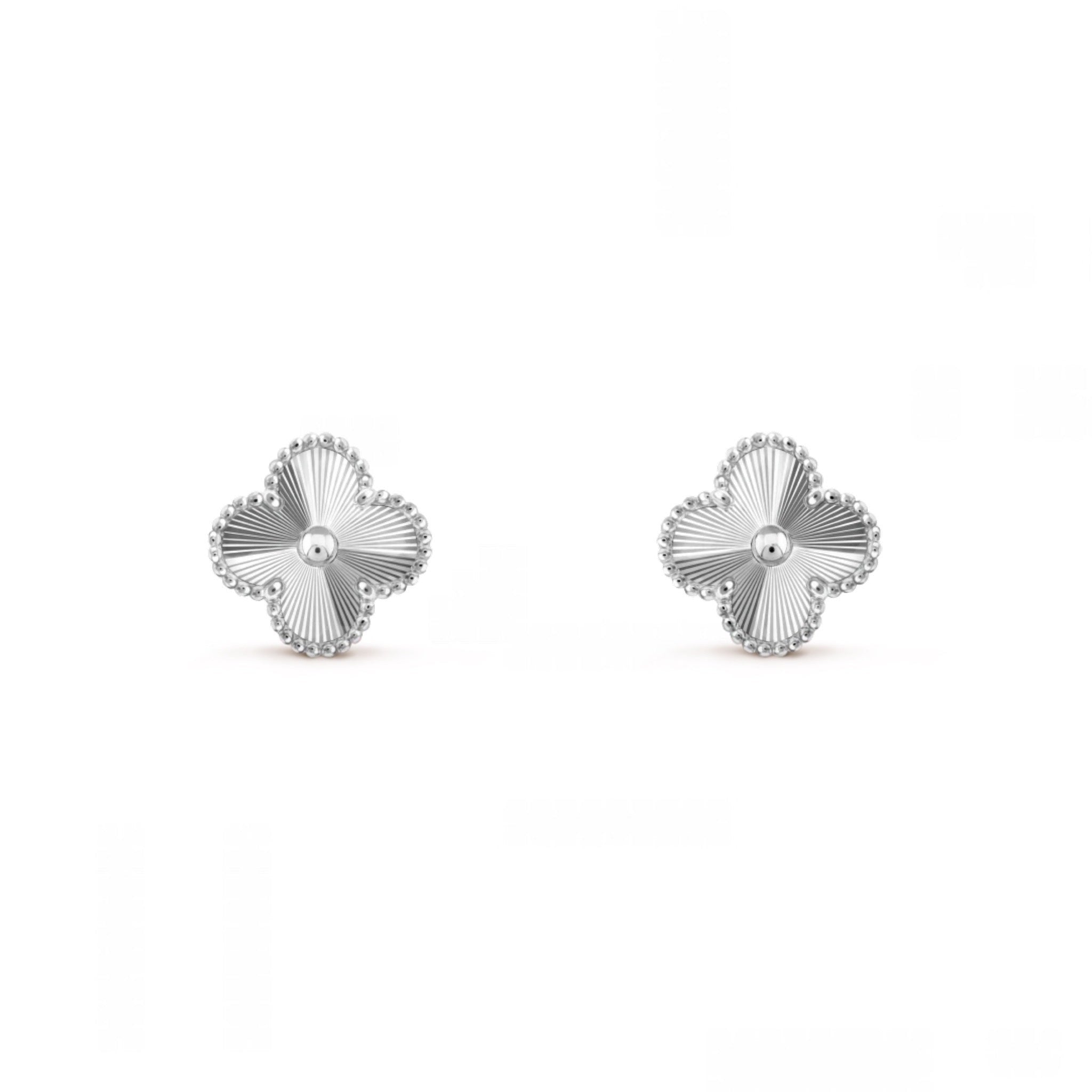 London | Pendientes Premium Plateados Diseño Floral