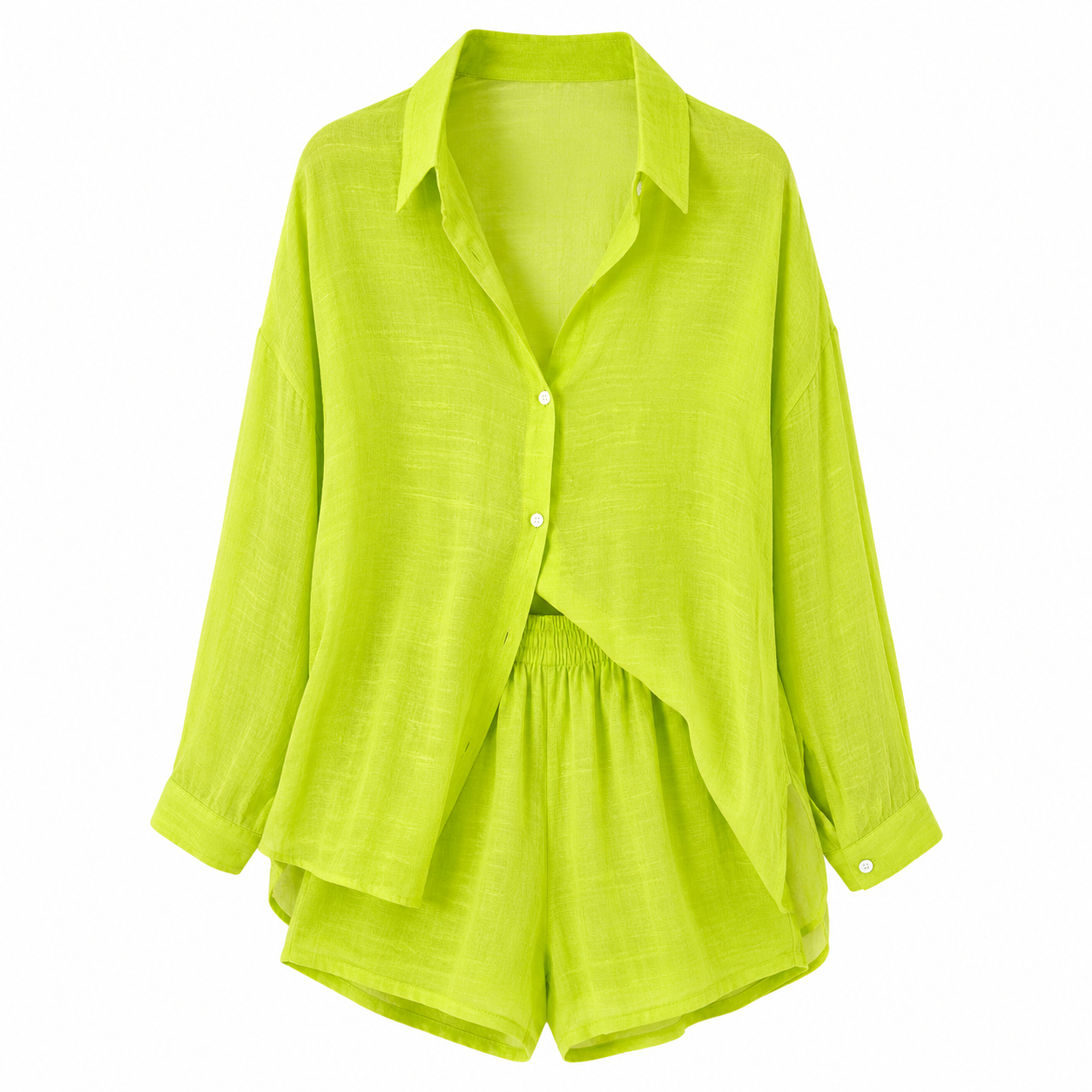 Paloma | Conjunto de dos piezas compuesto por una camisa de manga larga y unos pantalones cortos para mujer